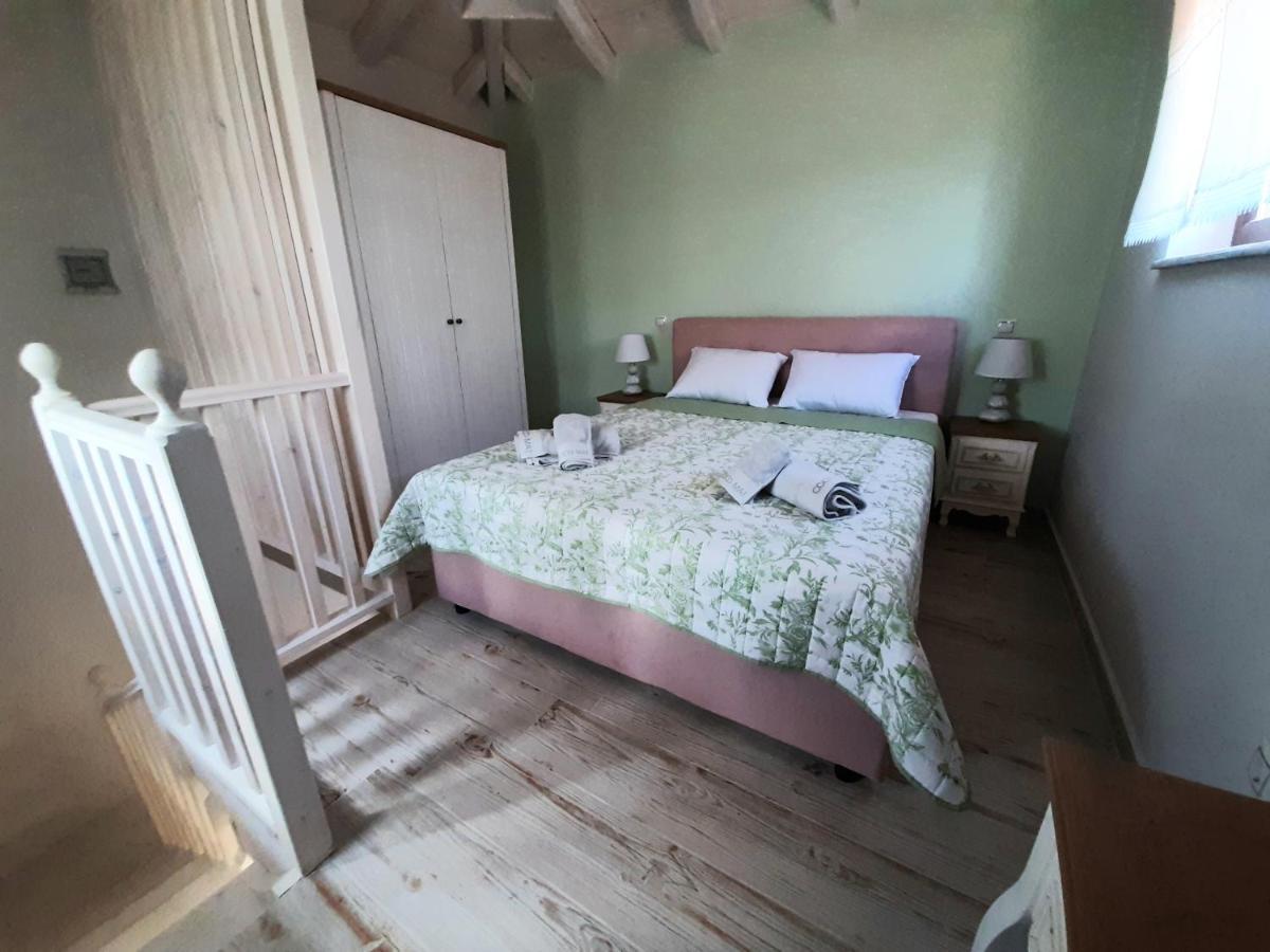 Paliokaliva Home Roussopoulio Luaran gambar