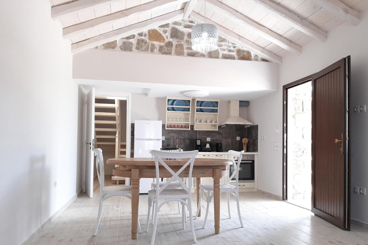 Paliokaliva Home Roussopoulio Luaran gambar
