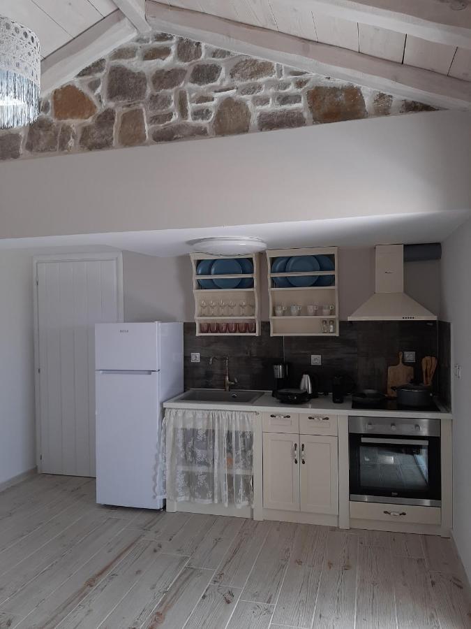 Paliokaliva Home Roussopoulio Luaran gambar