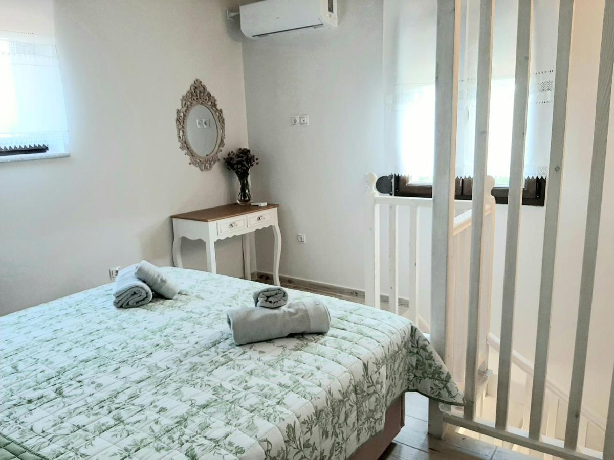 Paliokaliva Home Roussopoulio Luaran gambar