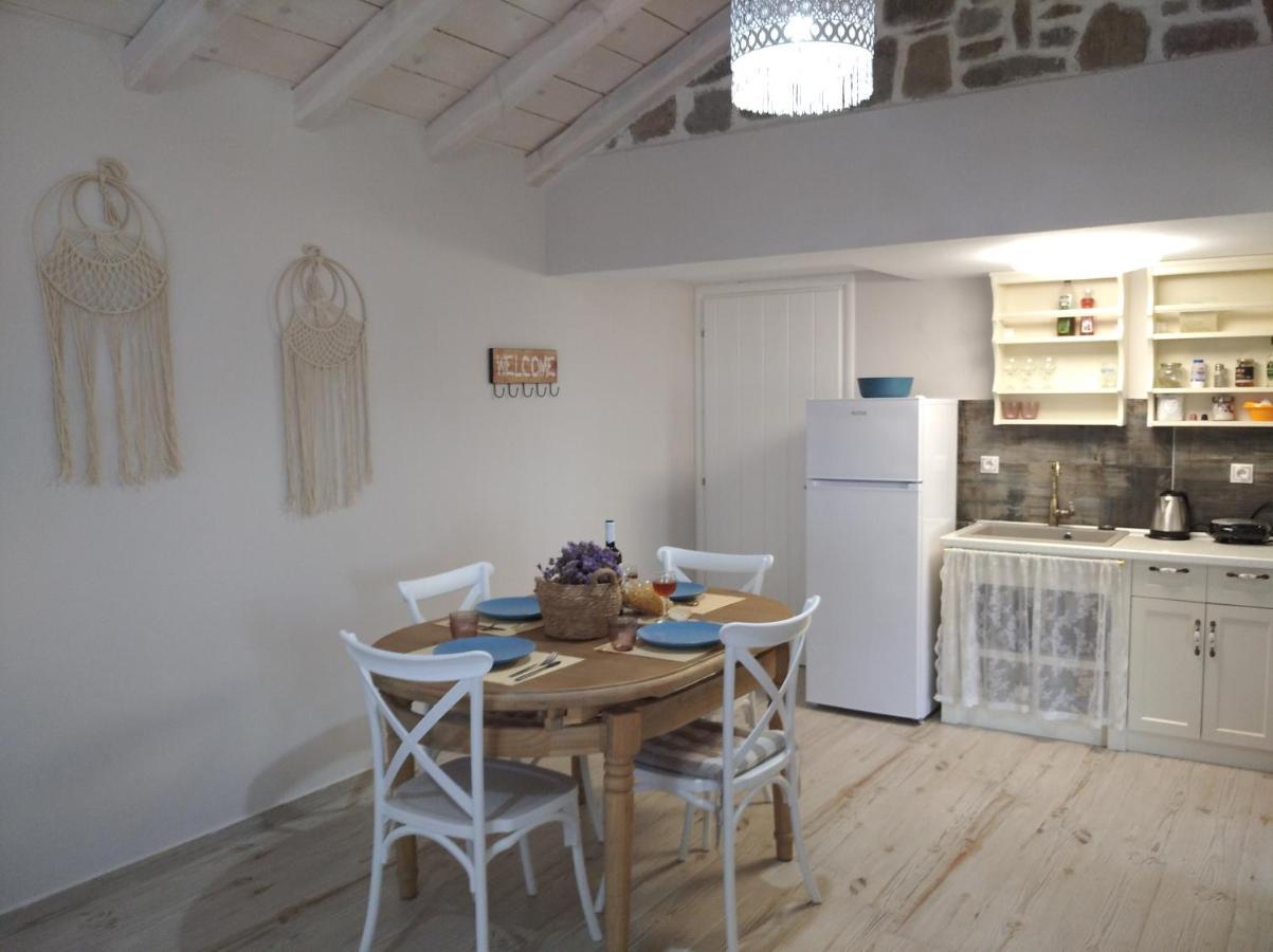 Paliokaliva Home Roussopoulio Luaran gambar