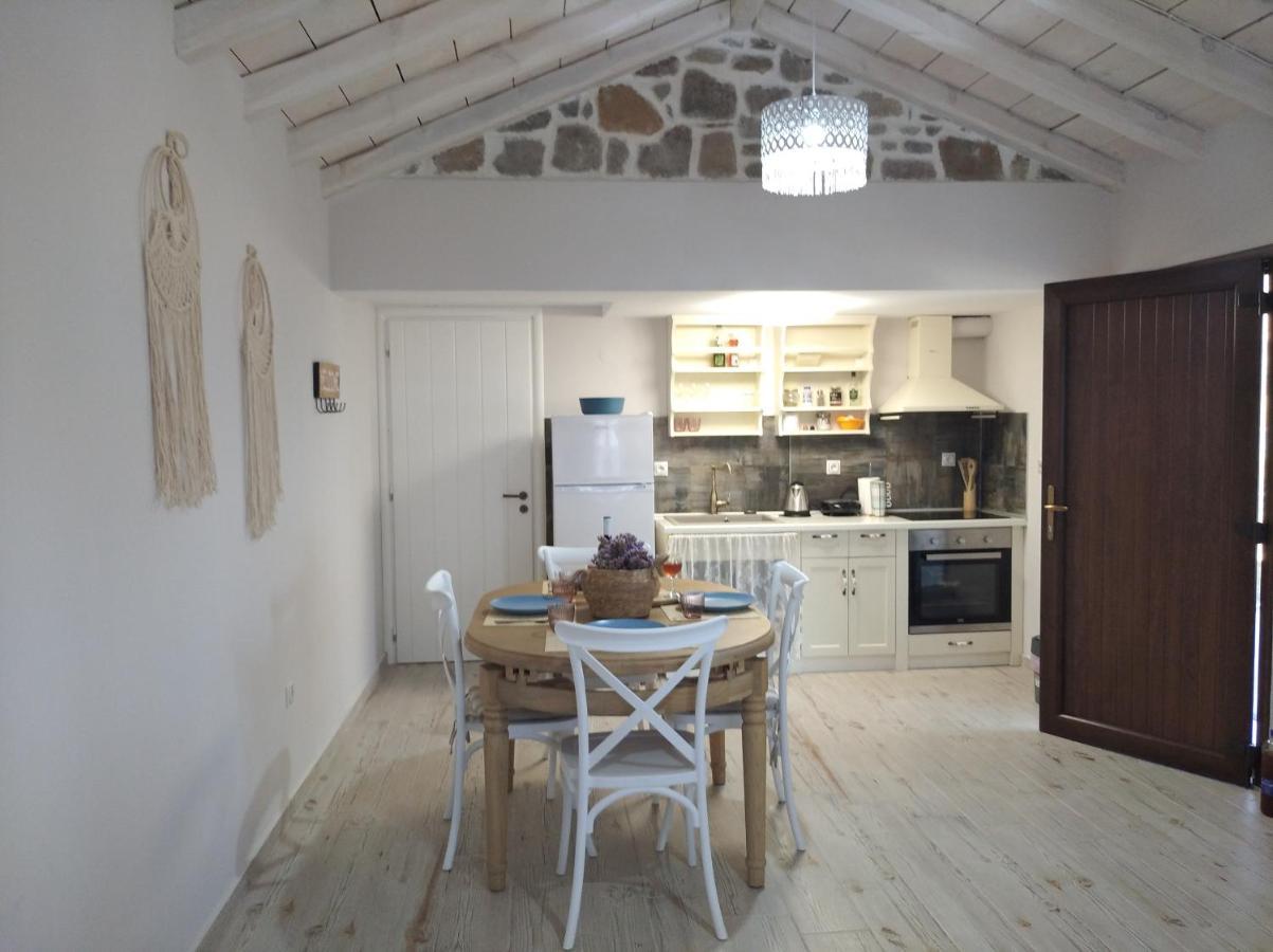 Paliokaliva Home Roussopoulio Luaran gambar