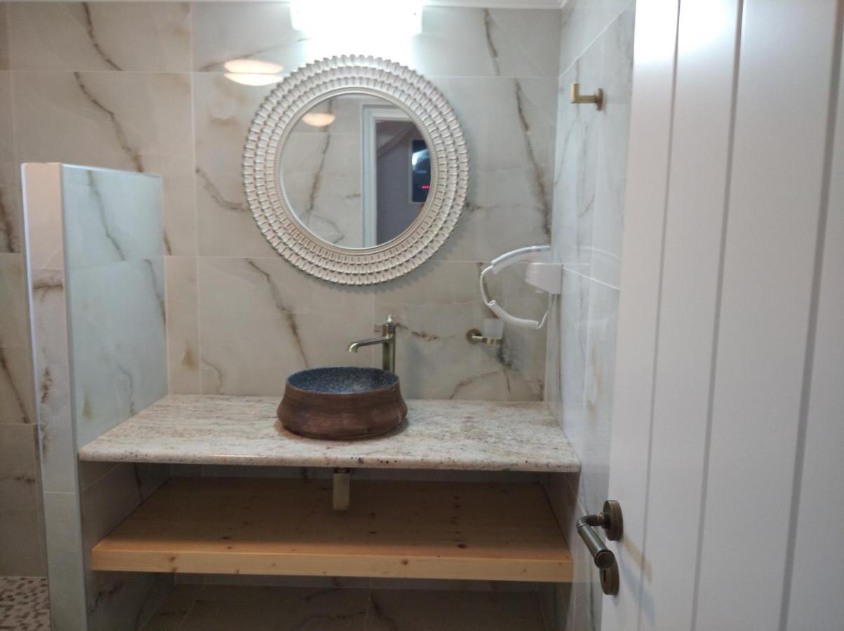 Paliokaliva Home Roussopoulio Luaran gambar
